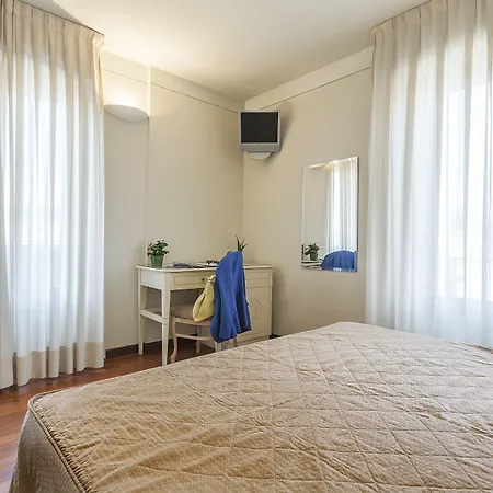 グランド ボナンノ ホテル 4*